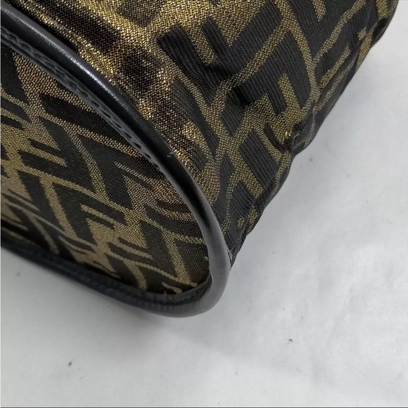 Authentic Fendi Zucca Vanity Bag - Picture 6 of 9